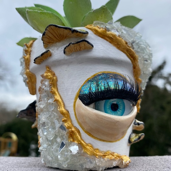 Handmade Flower Pot 👁️ 🌺 💎 HOST PICK 💎🤍one of a kind ✨✨✨ - Picture 5 of 8